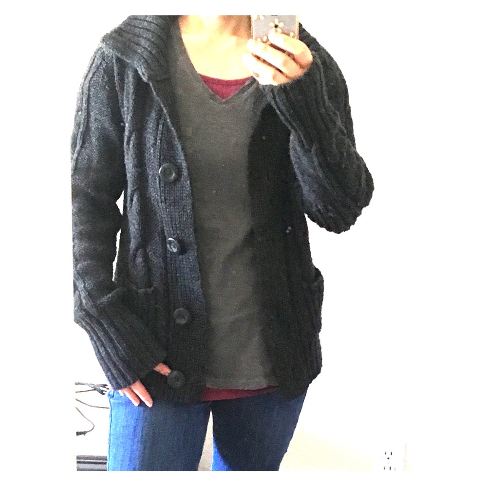 American Eagle Sweater Jacket Size M